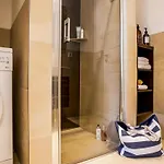 아파트 Apartment, *