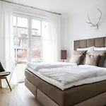 Apartment, 아파트
